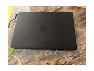 HP Laptop 15-b51xx en Excellent État - 1 To de Stockage et 4 Go de RAM