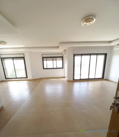 almadies-appartement-a-louer-residence-a-alain-ndiaye-big-0