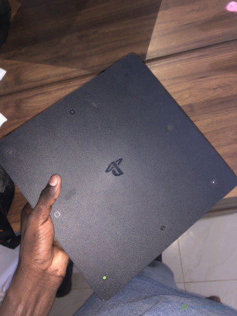 ps4-slim-a-vendre-big-3