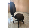 chaise-de-bureau-ajustable-noire-small-1