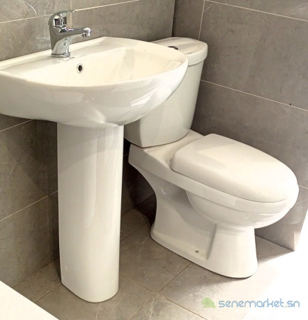 lavabo-et-chaise-anglaise-big-0