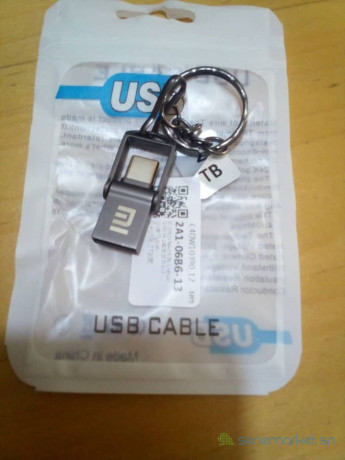 cle-usb-16-giga-big-0