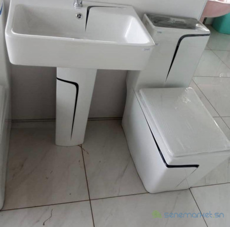 ensemble-chaise-anglaise-lavabo-big-2