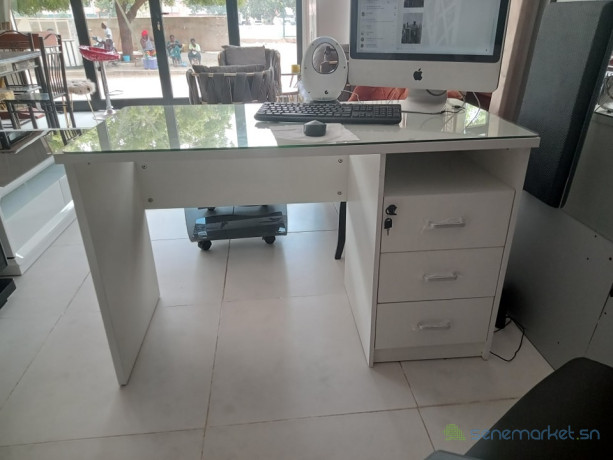 tables-de-bureau-assistant-promo-octobre-rose23-big-0