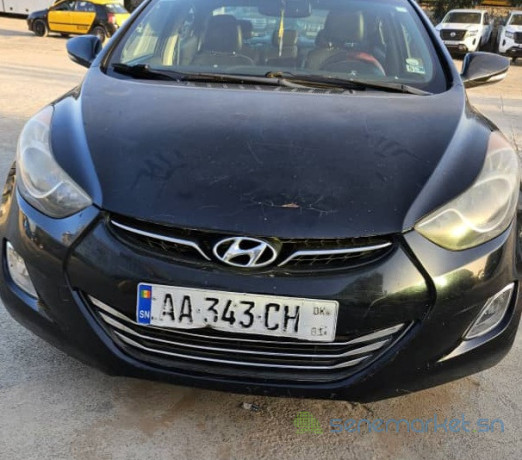 wanter-hyundai-elantra-2015-big-0