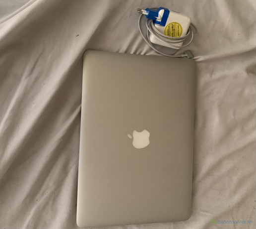 macbook-air-dual-core-i5-16-ghz-8gb-250gb-big-0