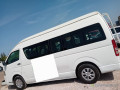 location-de-mini-bus-toyota-hiace-small-2