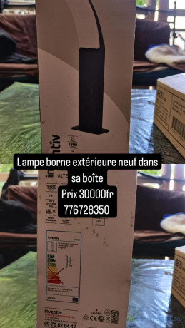 lampe-borne-exterieure-neuf-dans-sa-boite-big-0