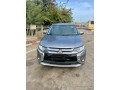 mitsubishi-outlander-2017-small-2