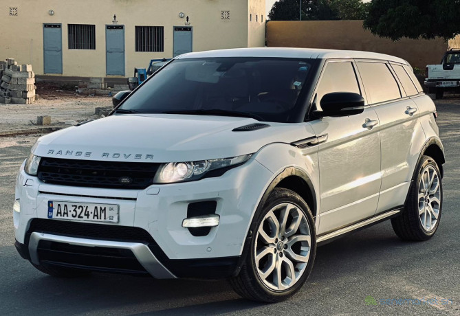 range-rover-evoque-2014-big-0