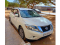 nissan-pathfinder-2014-small-1