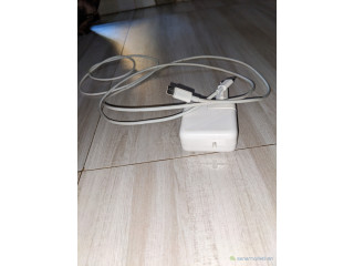 Chargeur MacBook pro neuf